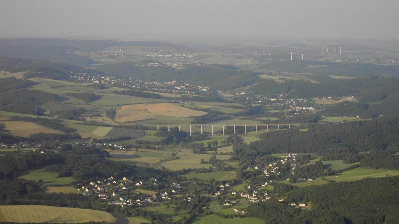 Eifel-Ferienhaus Marga 普鲁姆 外观 照片